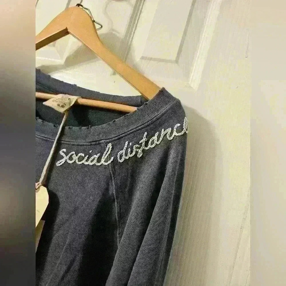 NWT I.S.M.B.S SWEATSHIRT - Picture 3 of 6